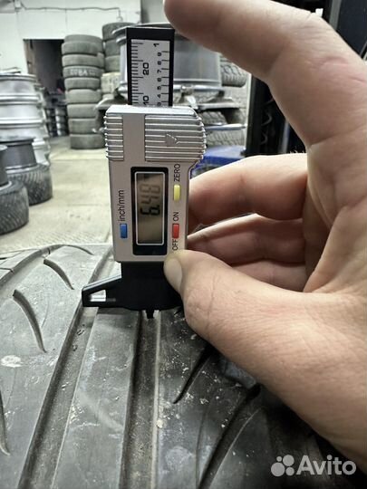 Delinte D7 255/35 R18