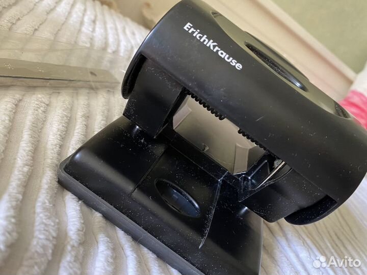 Мощный дырокол Erich krause
