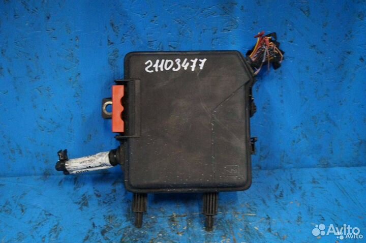 Блок предохранителей Renault Laguna 3 284B66052R