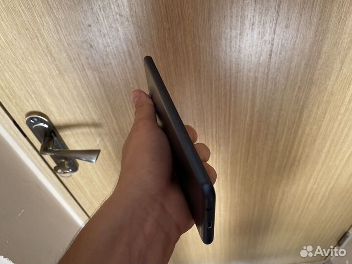 Телефон honor 7X