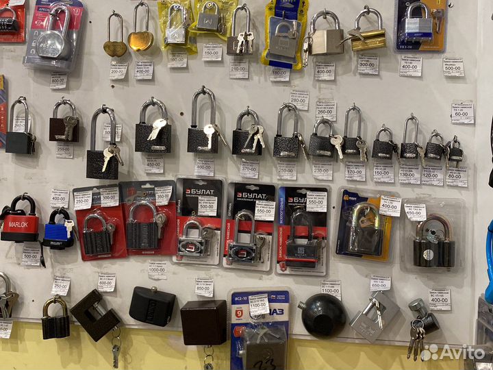 Замки дверные врезные,навесные,накладные, ручки