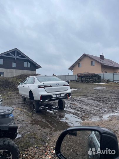 В разборе bmw 7 g70