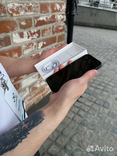 iPhone 12, 64 ГБ