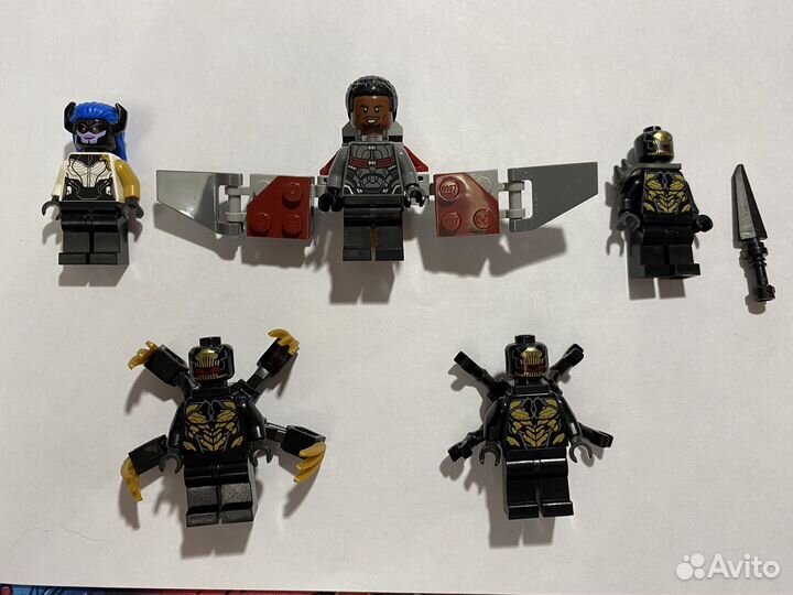 Lego марвел минифигурки