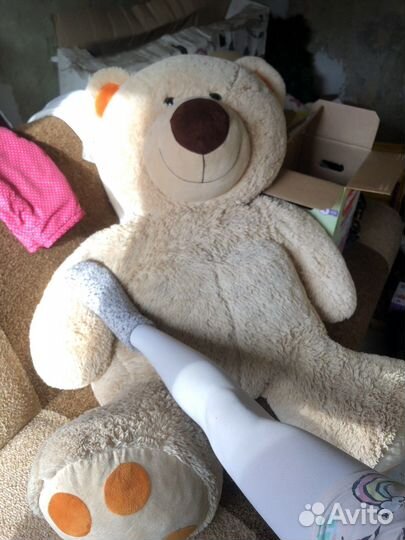 Плюшевый медведь огромный