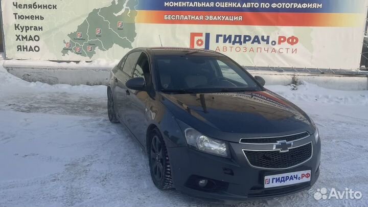 Накладка декоративная на торпедо левая Chevrolet C