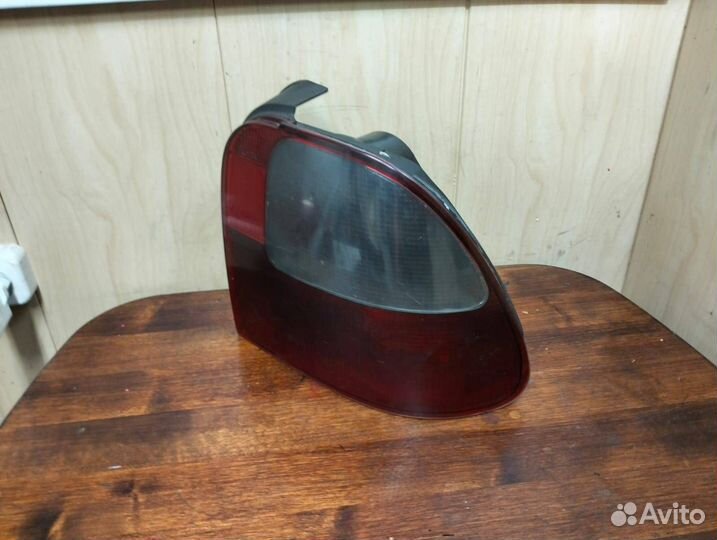 Задний правый фонарь Rover400