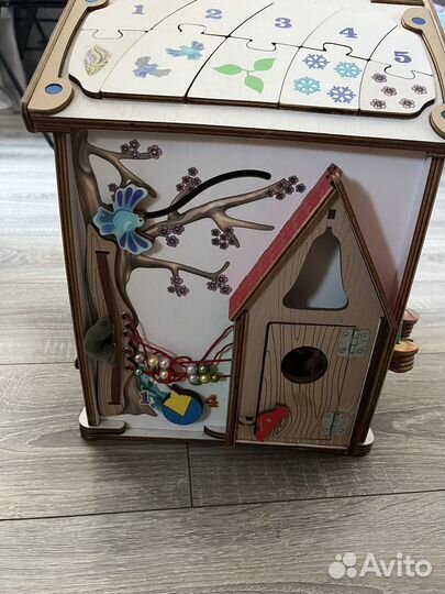 Бизиборд домик