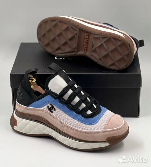 Женские кроссовки Chanel
