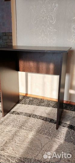 Письменный стол