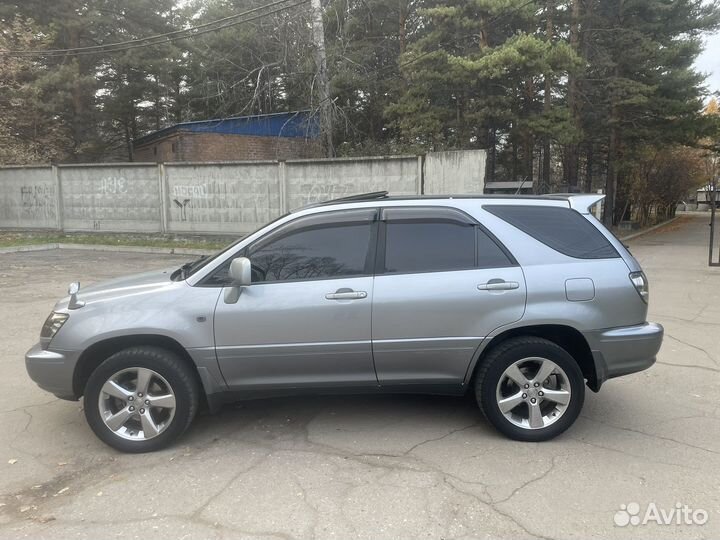 Toyota Harrier 2.4 AT, 2001, 241 235 км