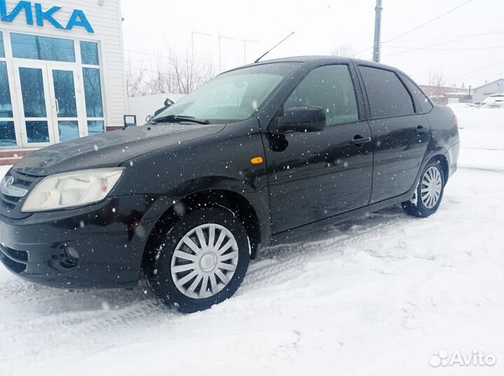 LADA Granta 1.6 МТ, 2013, 130 000 км