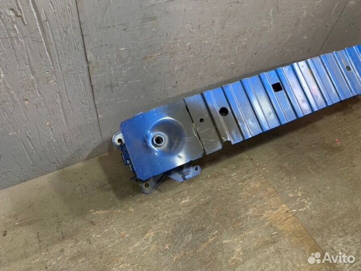 Усилитель бампера передний Mazda 3 BK