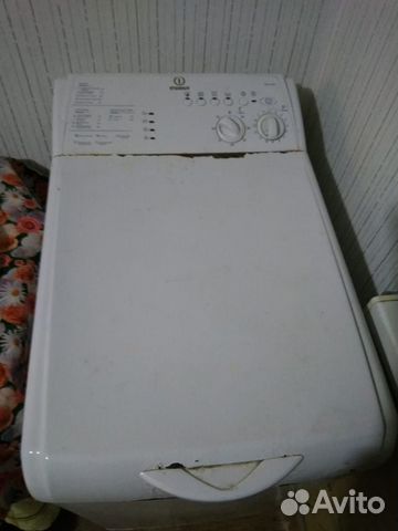 Продам стиральную машинку Indesit на запчасти