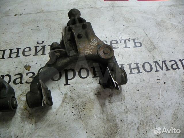 Рычаг передний нижний Kia Sorento 2002-2009