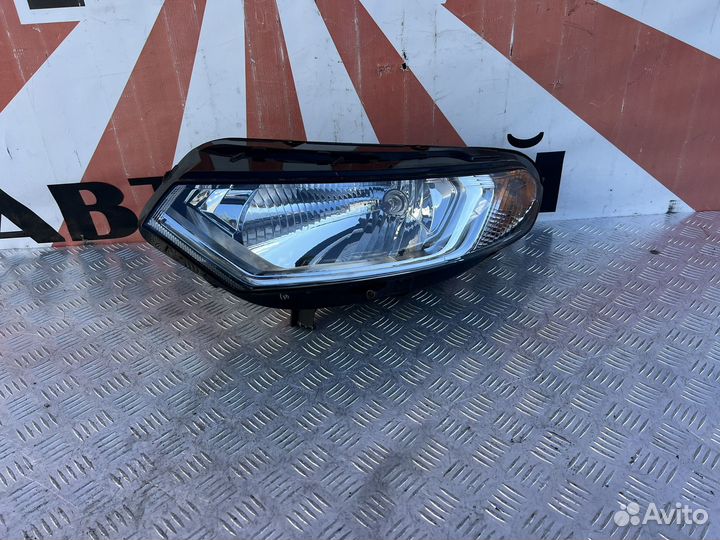 Фара левая галоген Ford EcoSport 1