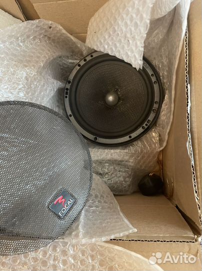 Колонки focal