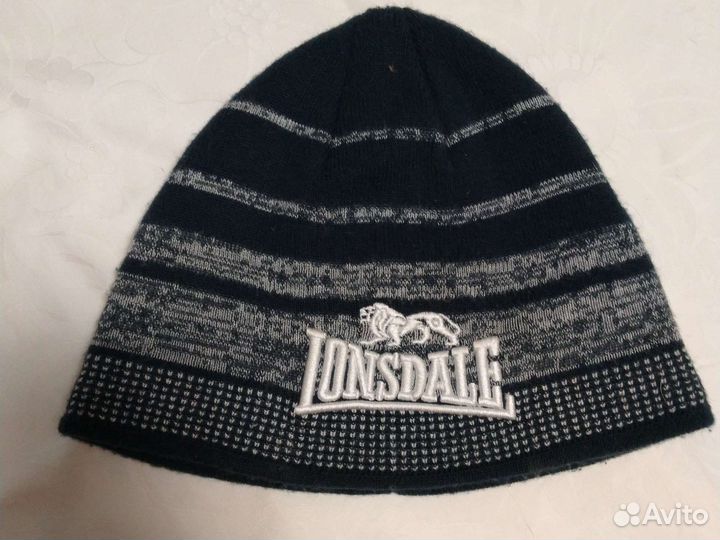 Спортивная шапка Lonsdale
