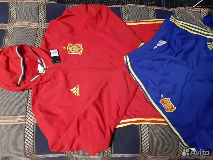 Разминочный костюм XL adidas Сб.Испании