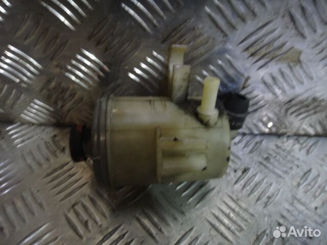 Бачок гур CR-V (01-06) б\у