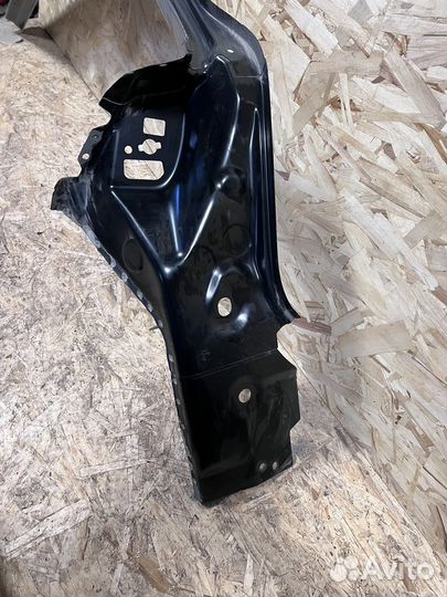 Панель фонаря левая volkswagen tiguan 2