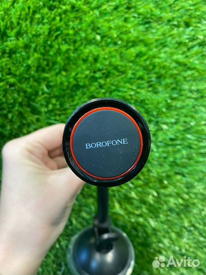 Магнитный держатель для телефона Borofone BH18