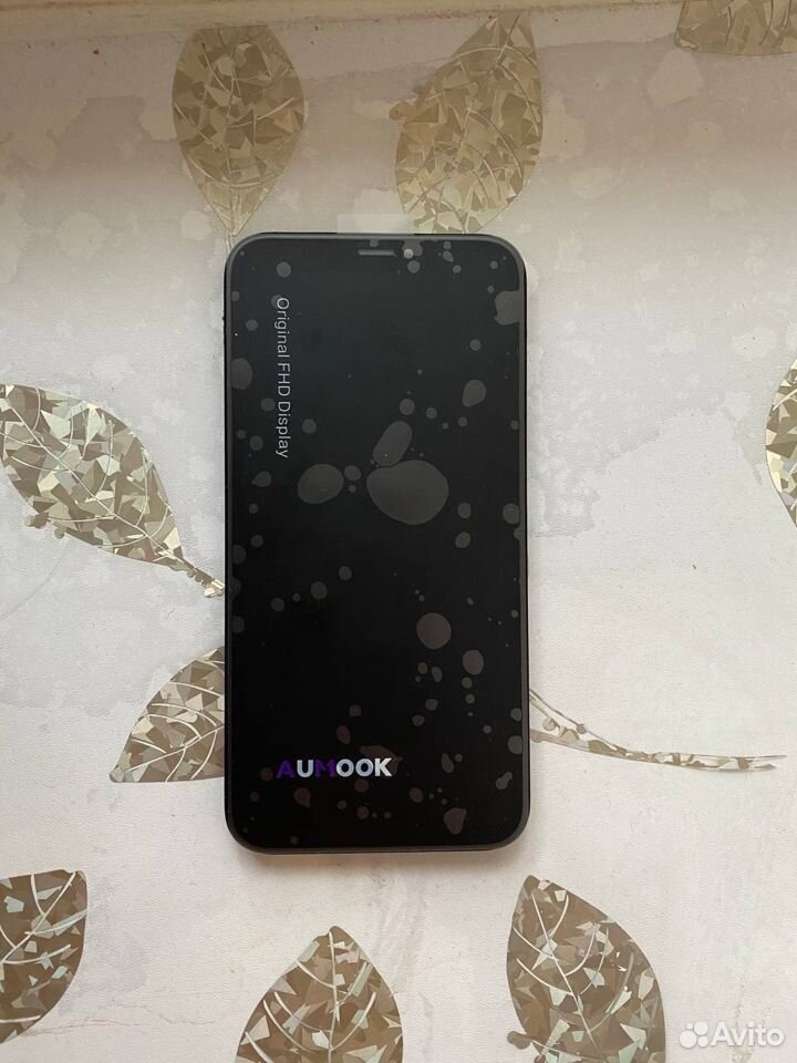 Экран на iPhone xr