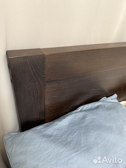 Кравать из массива дерева