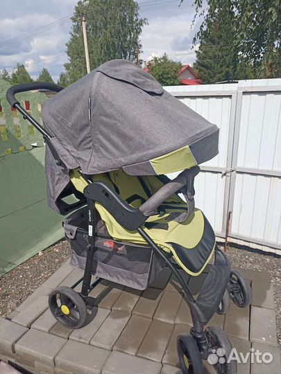 Прогулочная коляска