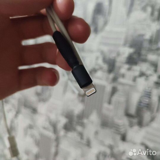 Оригинальная зарядка на iPhone 20W