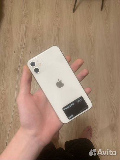 iPhone 11, 64 ГБ