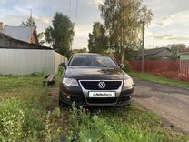 Volkswagen Passat 1.6 MT, 2009, 196 000 км, с пробегом, цена 700 000 руб.