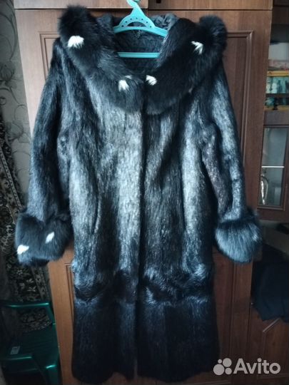 Шуба нутрия с капюшоном