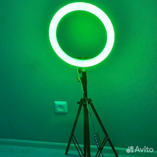 Кольцевая лампа 45см + штатив в подарок