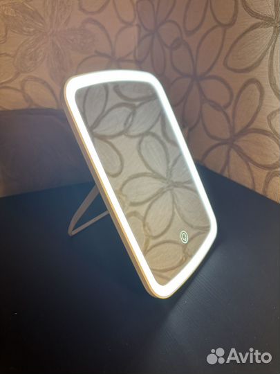 Зеркало настольное