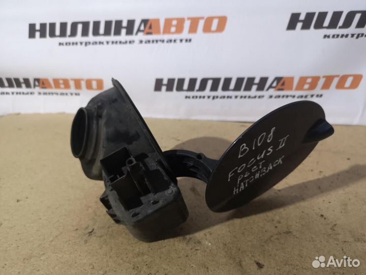 Лючок бензобака Форд Фокус 2