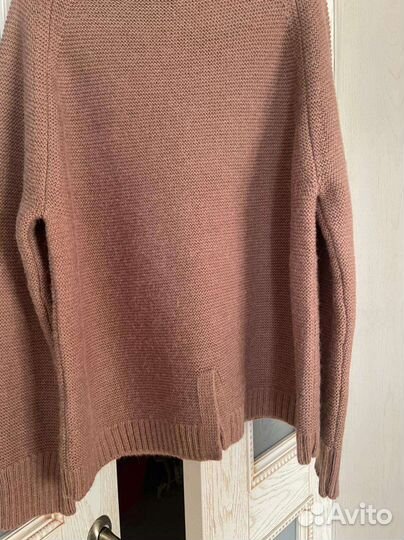 Свитер кофта