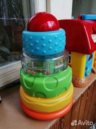 Пирамидка fisher price