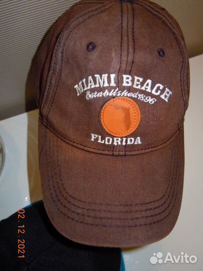 Бейсболки и кепки