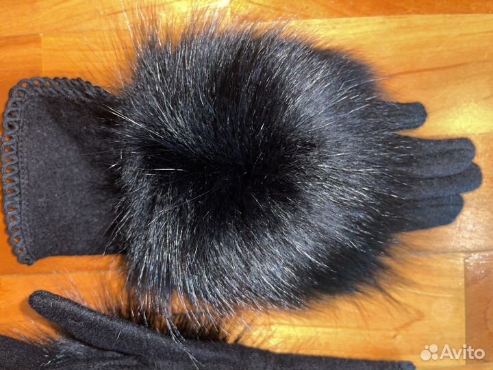 Перчатки с натуральным мехом песца