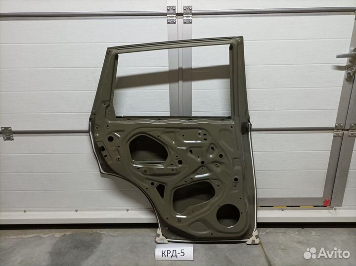 Дверь задняя левая Suzuki Vitara 2015