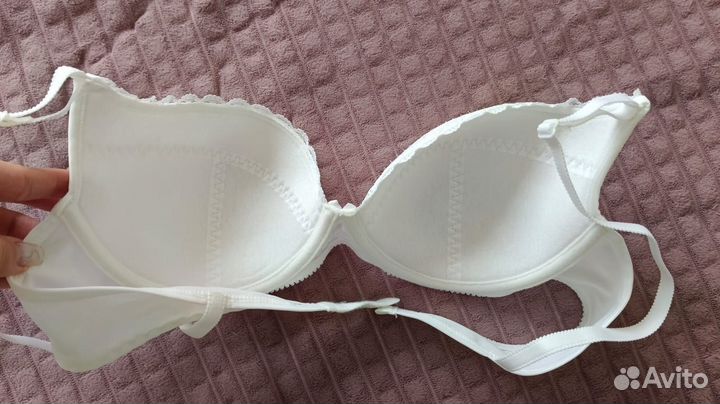 Бюстгальтер белый 85В