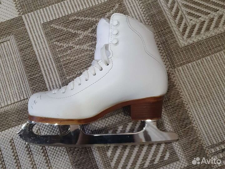 Коньки для фигурного катания профессиональные