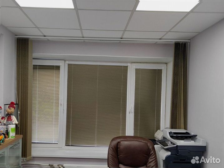 Рулонные шторы на окна в мансарду