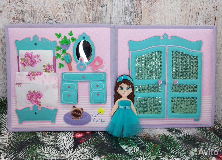 Развивающая книжка - домик 