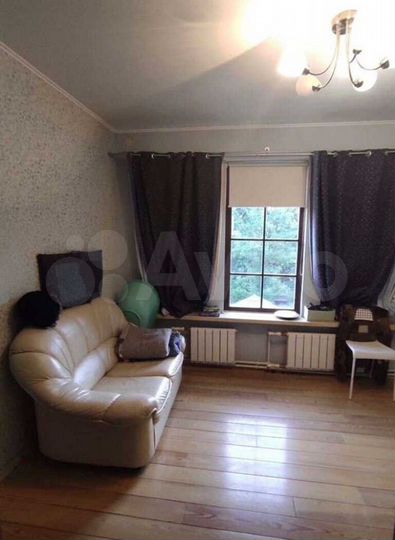 Дом 180 м² на участке 9,5 сот.