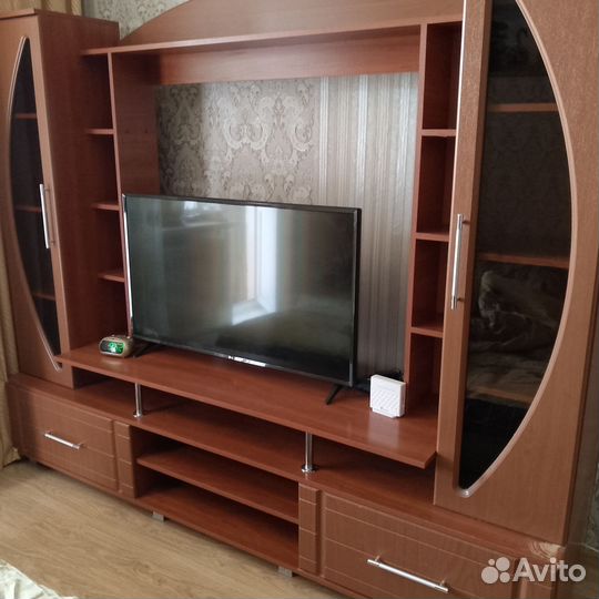 Стенка горка в гостиную бу