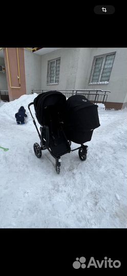 Коляска Bugaboo Donkey 3Twin для двойни погодок