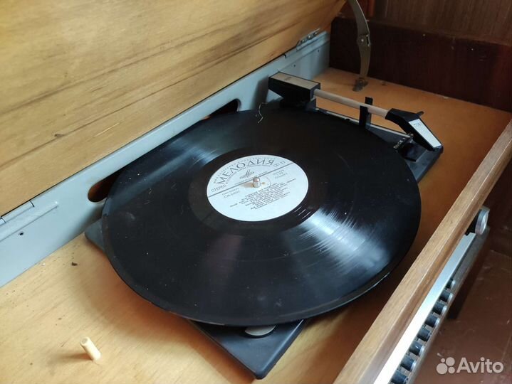 Радиола Ригонда 102