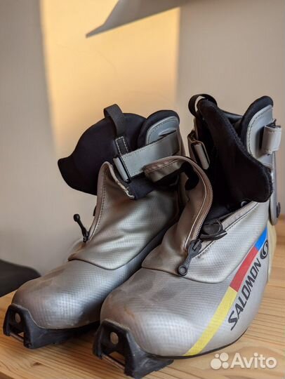 Лыжный комплект: беговые лыжи, ботинки, палки